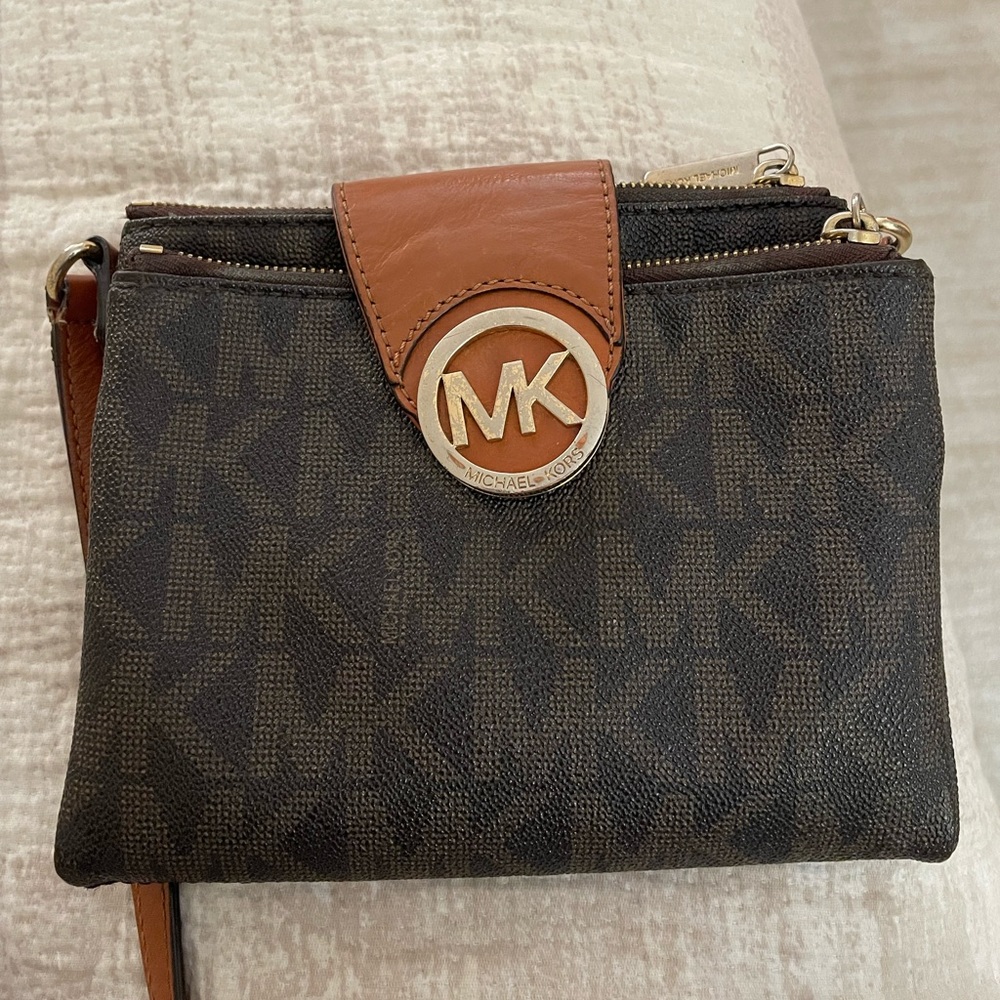 Michael Kors Crossbody